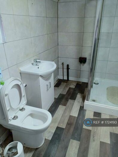 5 Bedroom Terraced House To Rent In St Agnes Road, Doncaster, DN4