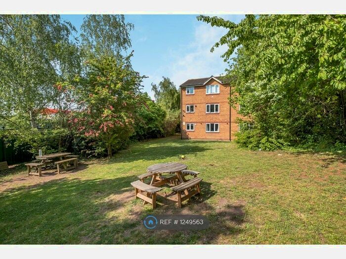 2 Bedroom Flat To Rent In Jack Clow Road, London, E15