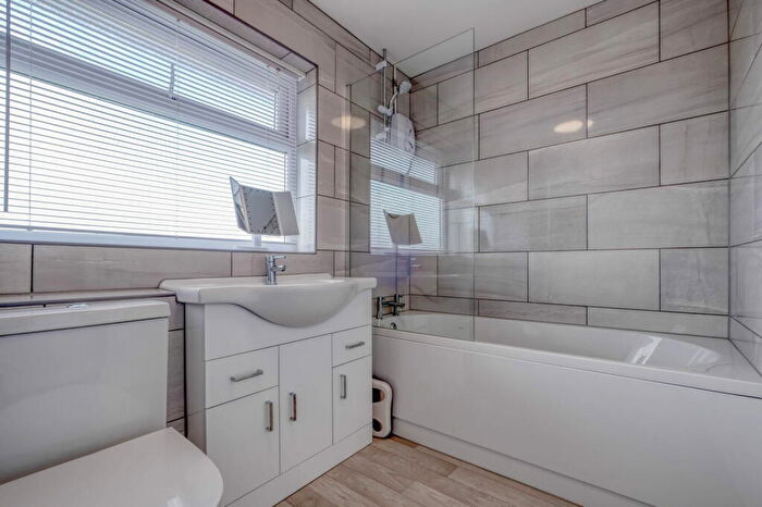 3 Bedroom Terraced House For Sale In Foxwalks Avenue, Rock Hill, Bromsgrove, B61