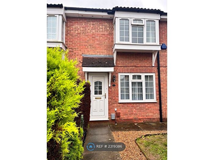 2 Bedroom End Of Terrace House To Rent In Renshaw Close, Luton, LU2