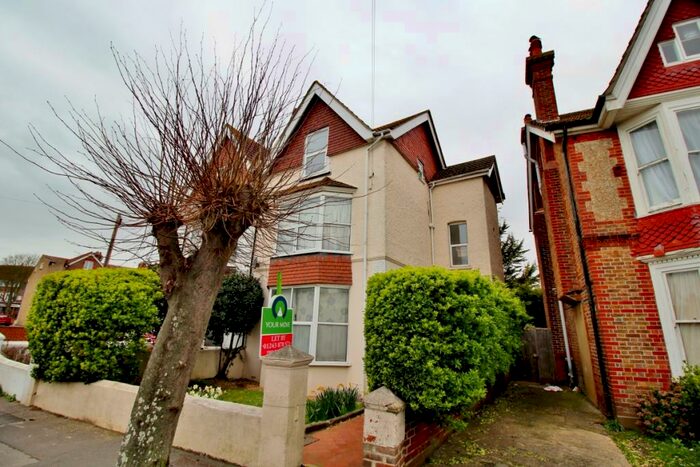 1 Bedroom Flat To Rent In Nyewood Lane, Bognor Regis, West Sussex, PO21