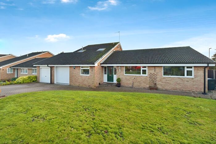 5 Bedroom Detached House For Sale In Auckland Drive, Halfway, Sheffield, S20