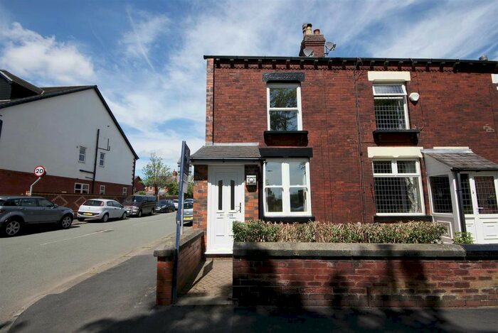 2 Bedroom End Of Terrace House To Rent In Markland Hill Lane, Bolton, BL1