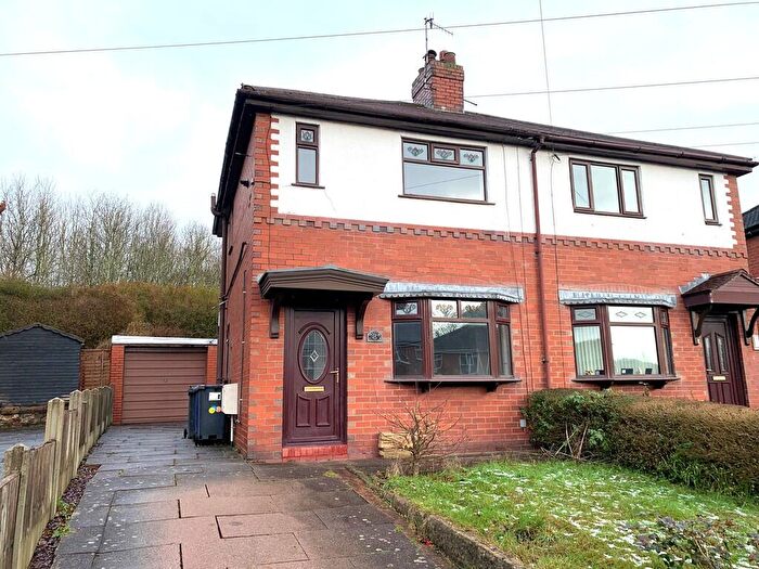 2 Bedroom Semi Detached House For Sale In Ellams Place, Silverdale, Newcastle, ST5