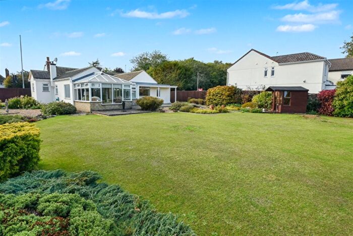 3 Bedroom Detached Bungalow To Rent In Barton Road, Barton Seagrave, NN15