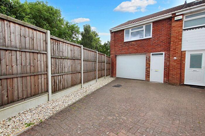 2 Bedroom Apartment To Rent In Kaytes Close, Cheltenham, GL52