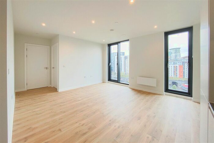 1 Bedroom Flat To Rent In The Stile, Meadowside, M4