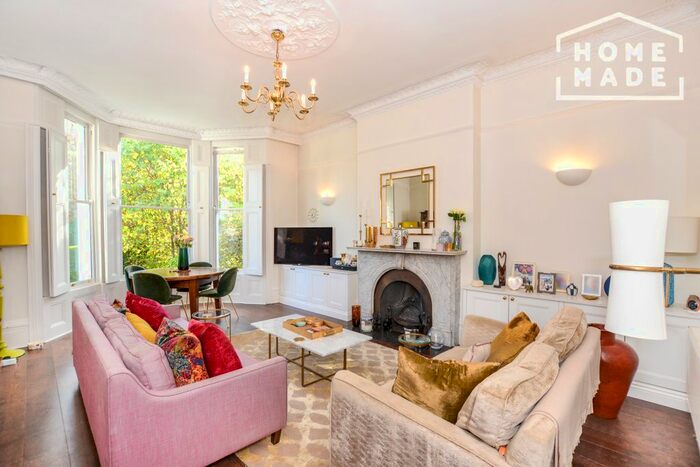 1 Bedroom Flat To Rent In Cambridge Park, Twickenham, TW1