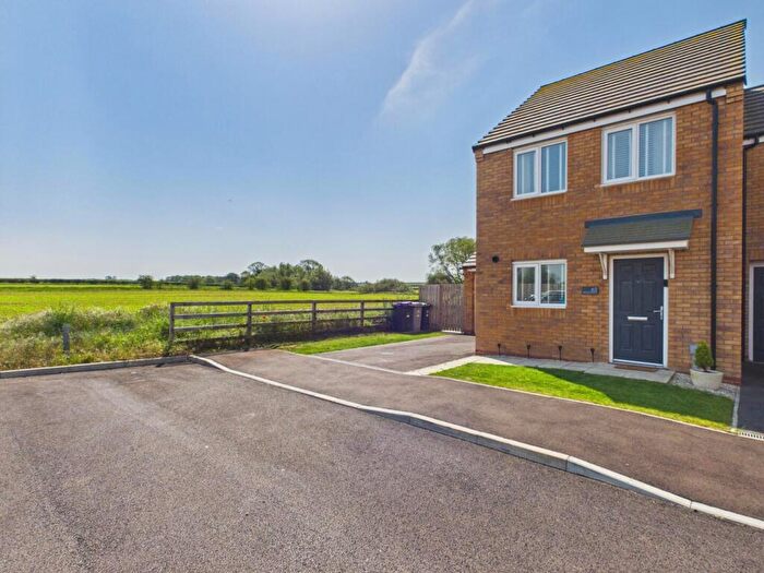 3 Bedroom Semi-Detached House For Sale In Winceby Gardens, Horncastle, LN9