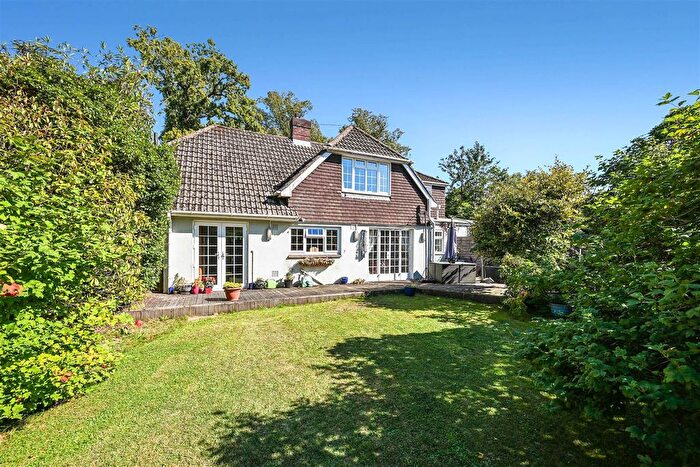 4 Bedroom Detached House For Sale In Redhill Road, Rowland's Castle, PO9
