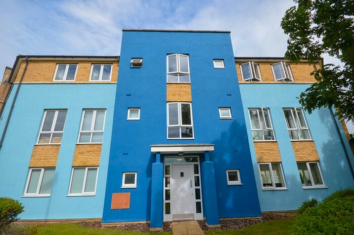 2 Bedroom Flat To Rent In Graham Road, Cambridge, CB4