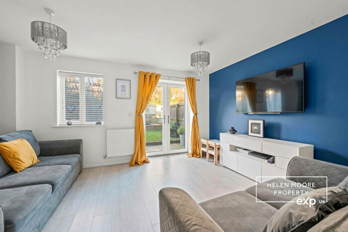 2 Bedroom Semi-Detached House For Sale In Sunnydale Close, Ivybridge, Devon, PL21