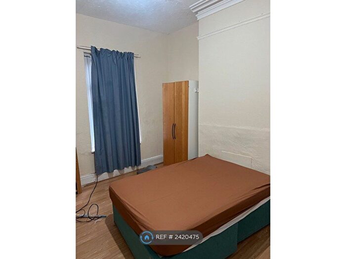 5 Bedroom Semi-Detached House To Rent In Crossley Terrace, Newcastle Upon Tyne, NE4