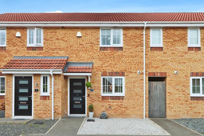3 Bedroom Property For Sale In Fairfields Grove, Aston, Sheffield, S26