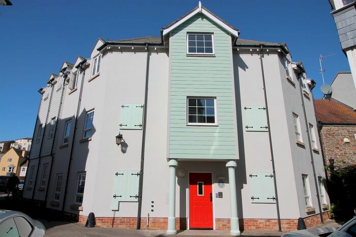 2 Bedroom Flat To Rent In Eastcliff, Portishead, North Somerset, BS20