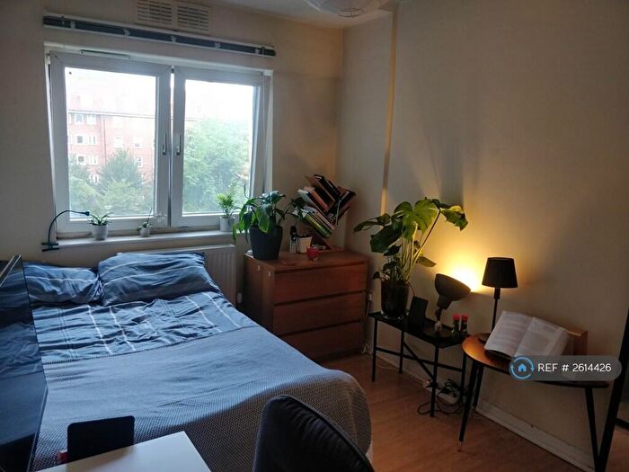 4 Bedroom Flat To Rent In Grimthorpe House, London, EC1V