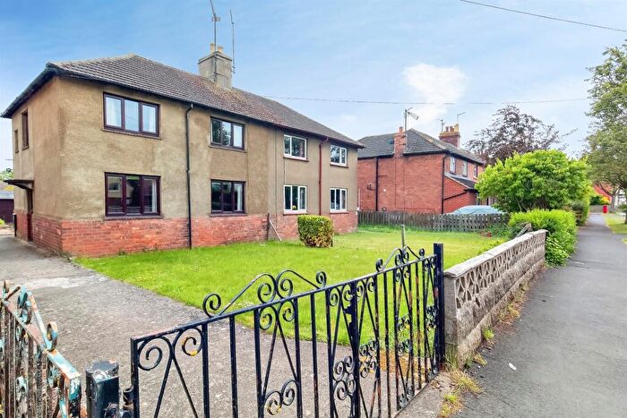 3 Bedroom Semi-Detached House For Sale In Rutland Road, Stamford, PE9