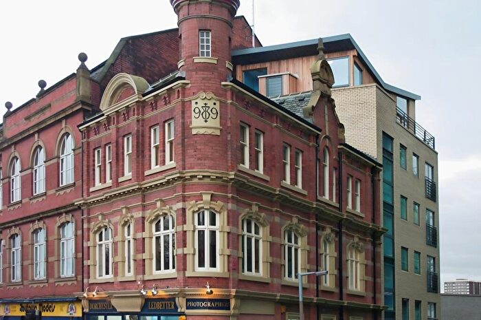 1 Bedroom Flat To Rent In Trafalgar Street, Leeds, West Yorkshire, LS2