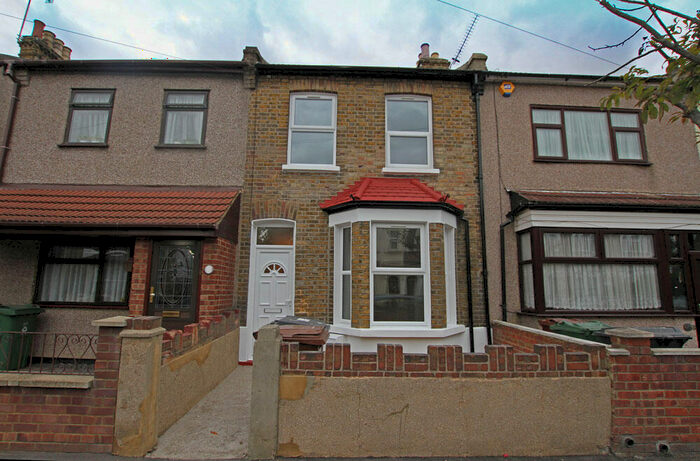 4 Bedroom Terraced House To Rent In Harvey Road, Leytonstone, E11