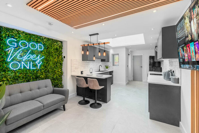 5 Bedroom Terraced House To Rent In St Margaret Road, Coventry, CV1