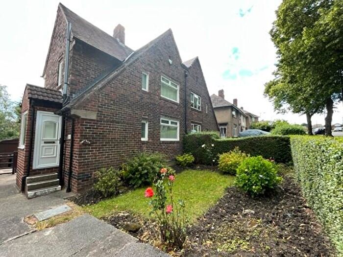 2 Bedroom Semi Detached House To Rent In Deerlands Avenue, Sheffield, S5