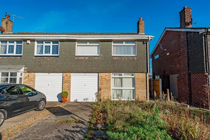 3 Bedroom Semi Detached House For Sale In Easedale Drive, Ainsdale, Southport, PR8