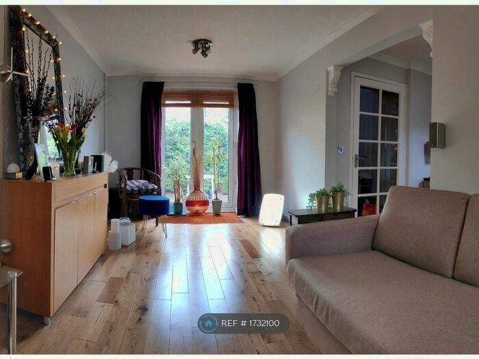 2 Bedroom Terraced House To Rent In Capstan Way, London, SE16