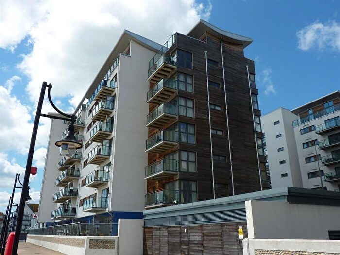 2 Bedroom Flat To Rent In Midway Quay, Eastbourne, BN23