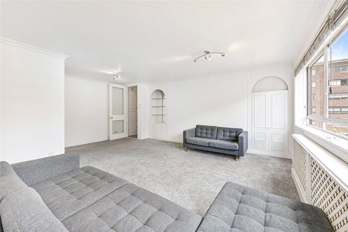 2 Bedroom Flat To Rent In Harley Street, London, W1G