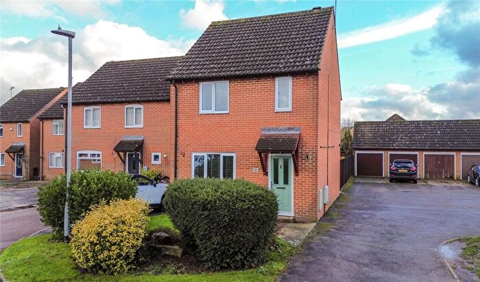 3 Bedroom Link Detached House For Sale In Bosham Close, Earley, Reading, Berkshire, RG6