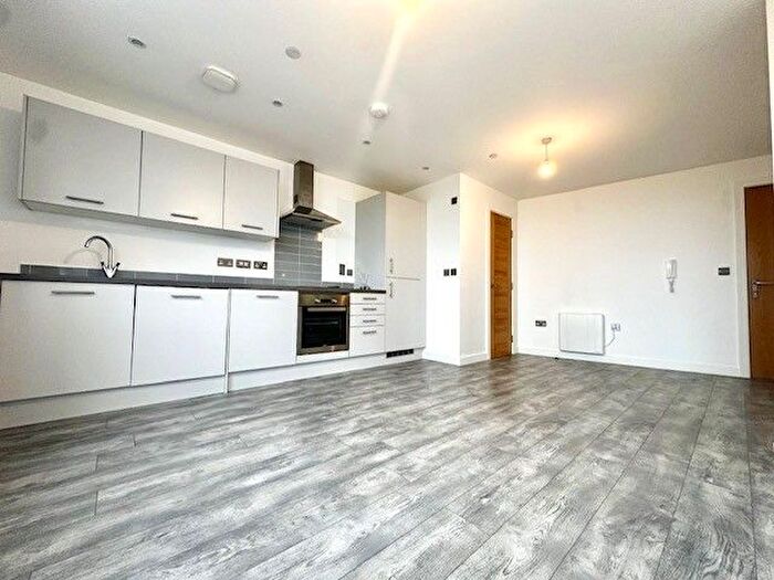 1 Bedroom Flat To Rent In Coventry Road, Birmingham, B25