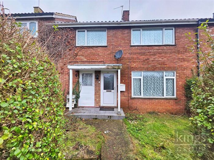 2 Bedroom Terraced House For Sale In Jerounds, Harlow, CM19