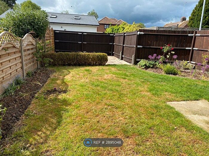2 Bedroom End Of Terrace House To Rent In Beeton Close, Royston, SG8