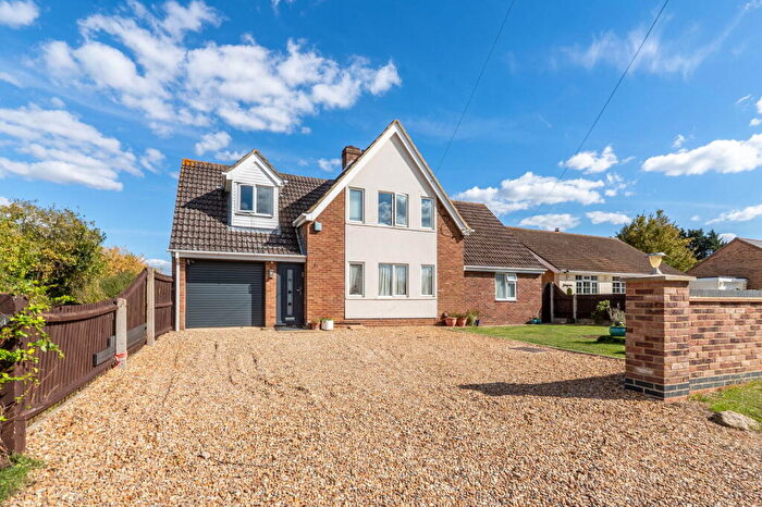 4 Bedroom Detached House For Sale In Ivy Lane, Wilstead, MK45