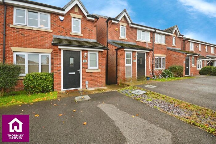 3 Bedroom Semi Detached House For Sale In Hardys Close, Radcliffe, Manchester, M26