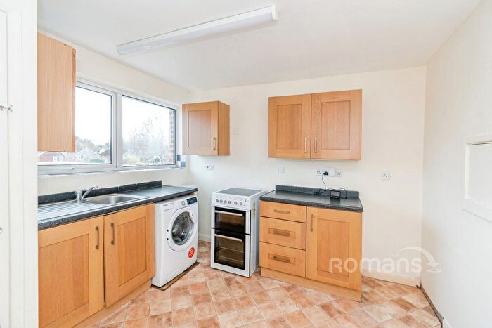 3 Bedroom Flat To Rent In Priors Dean Road, Winchester, Hampshire, SO22