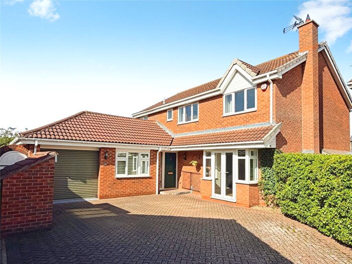 5 Bedroom Property For Sale In Thealby Gardens, Doncaster, South Yorkshire, DN4