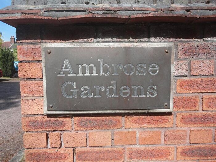 2 Bedroom Semi-Detached House To Rent In Ambrose GardensWest DidsburyManchester, M20
