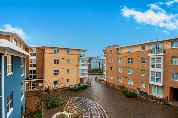 4 Bedroom Property To Rent In St. Davids Hill, Exeter, EX4