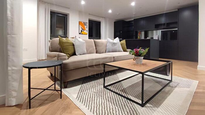 2 Bedroom Flat To Rent In Emperor Point, London, N4