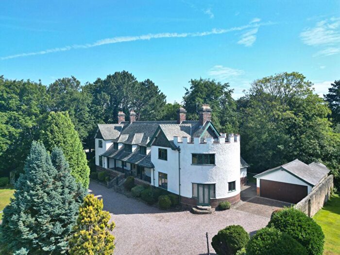 4 Bedroom Detached House For Sale In Chenotrie Gardens, Prenton, CH43