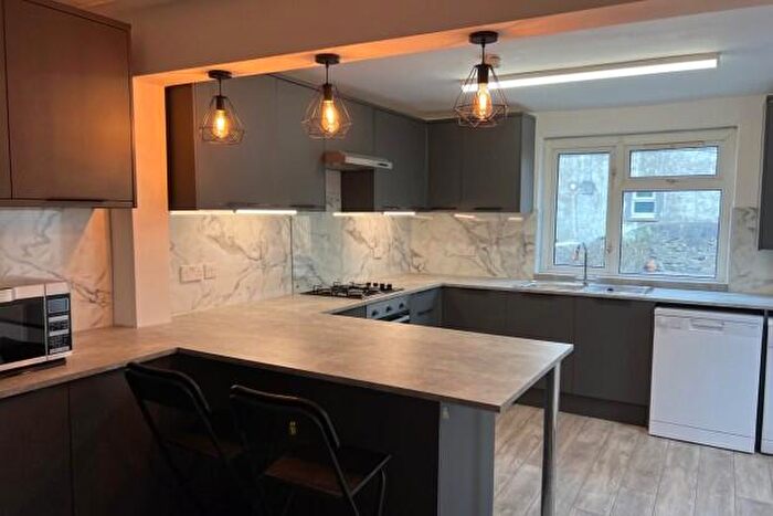 7 Bedroom Terraced House To Rent In Miskin Street Cardiff, CF24