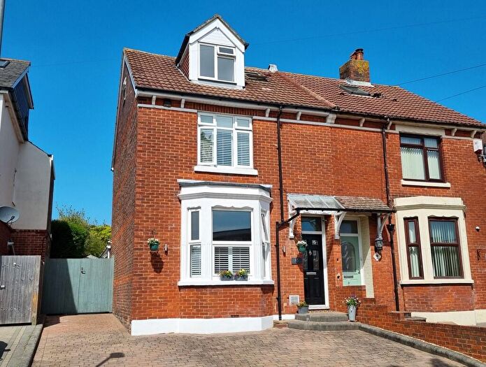 4 Bedroom Semi-Detached House For Sale In Drayton, Hampshire, PO6