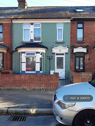 3 Bedroom Terraced House To Rent In Valley Road, Gillingham, ME7
