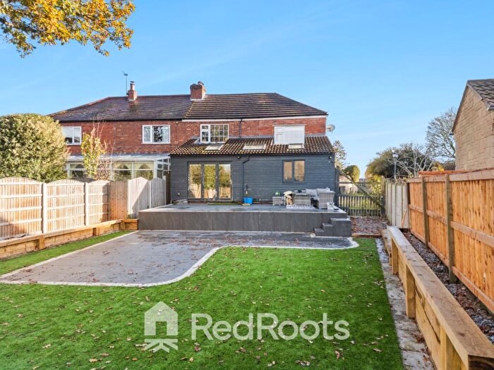 4 Bedroom Semi-Detached House For Sale In High Street, Arksey, Doncaster, South Yorkshire, DN5