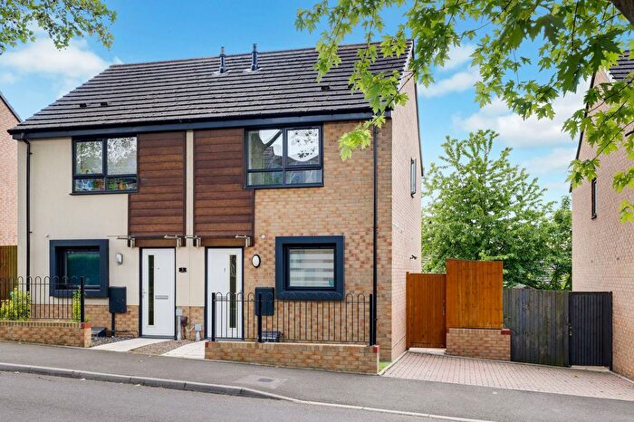 2 Bedroom Semi-Detached House For Sale In Selborne Gardens, Nottingham, NG3
