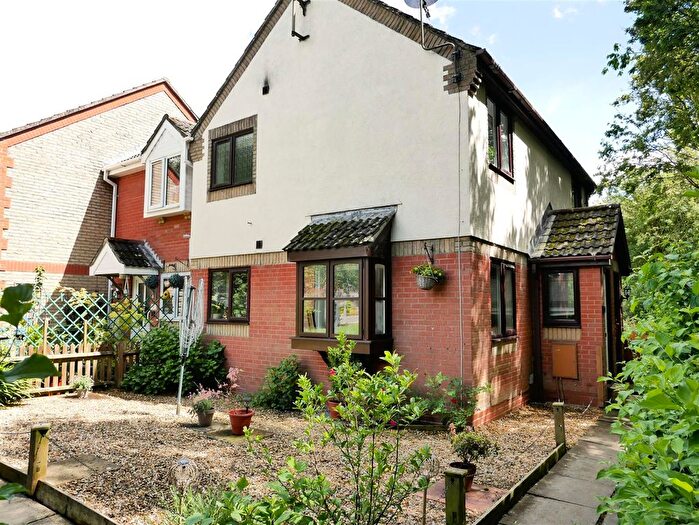 1 Bedroom Semi-Detached House For Sale In Saffron Meadow, Chilvester Park, Calne, SN11