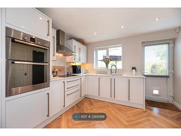 3 Bedroom Terraced House To Rent In Amery Gardens, Romford, RM2