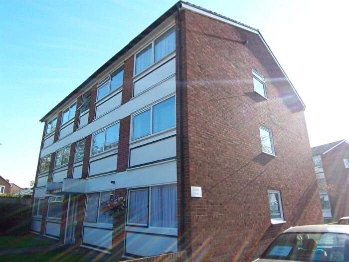 2 Bedroom Flat To Rent In Stratford Court Kingston Road New Malden, KT3