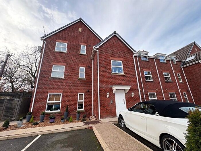 2 Bedroom Apartment To Rent In Marchwood Close, Blackrod, Bolton, Greater Manchester, BL6